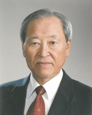 2대 박기억 이사장
